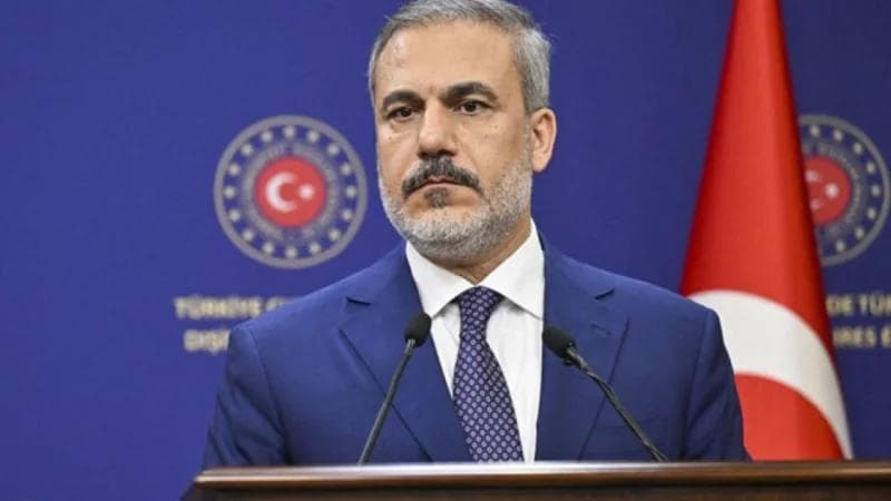 Turkish Foreign Minister Hakan Fidan Arrives in Bangladesh for Official Visit
